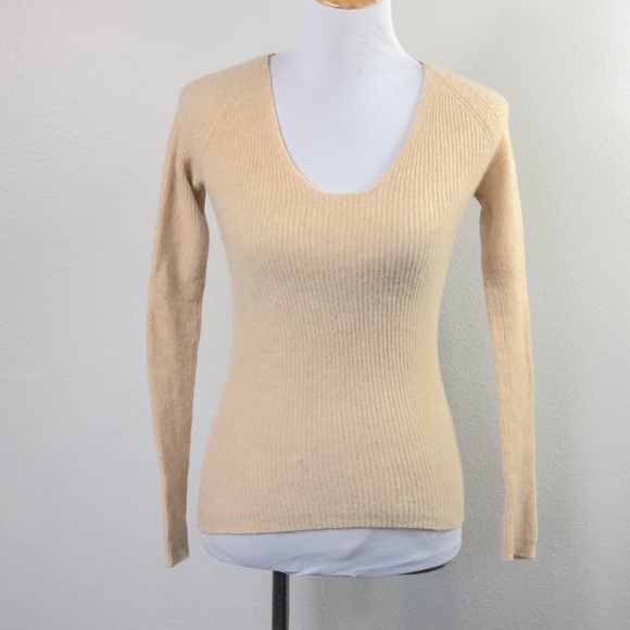 Minnie Rose Sweaters - Minnie Rose Super Luxe Cashmere VNeck Sweater